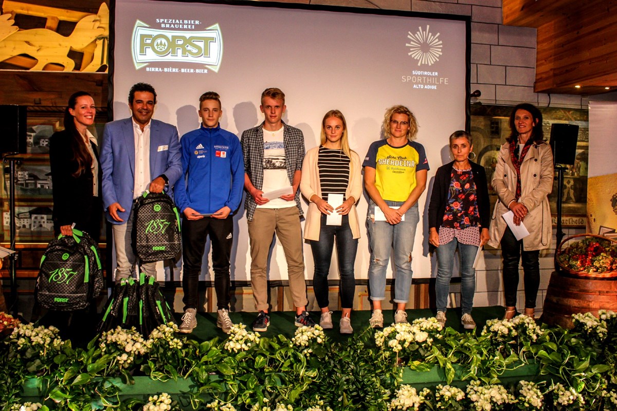 Gli atleti del biathlon e i genitori assenti