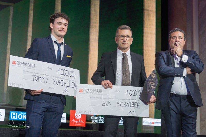 Tommy Purdeller ed Eva Schatzer (rappresentata dal padre Richard) sono i due promessi dell'anno (Premio Ossi Pircher). Il premio è stato consegnato dal presidente della Sporthilfe Giovanni Podini.